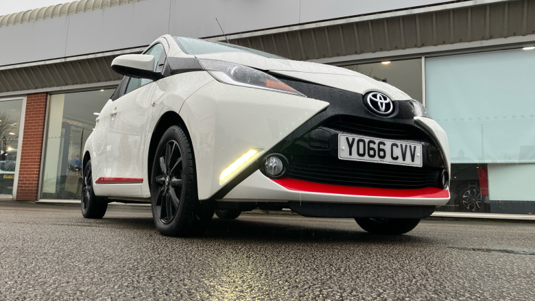 Toyota Aygo 1.0 VVT-i X-Press 5dr Petrol Hatchback